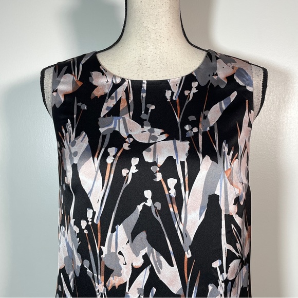 The Limited Pink Floral Crew Neck Underlay Tank Shift Sleeveless Dress 2 - Picture 3 of 10